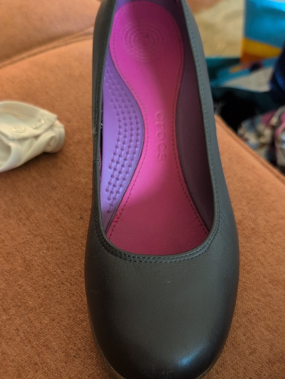 Crocs A-Leigh Leather Wedge Pumps Shoes Women 8.5 Brown Career Comfort Heel EUC